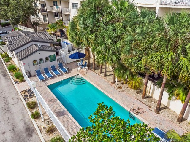 1900 Oceanwalk Ln 136, Lauderdale By The Sea, FL 33062