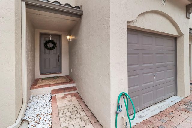 1900 Oceanwalk Ln 136, Lauderdale By The Sea, FL 33062