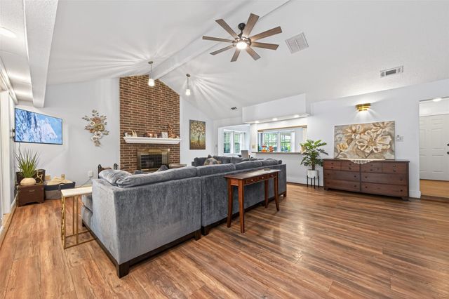 20586 Split Oak Drive, New Caney, TX 77357