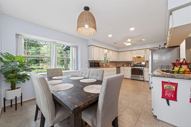 20586 Split Oak Drive, New Caney, TX 77357