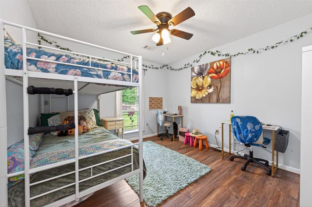 20586 Split Oak Drive, New Caney, TX 77357