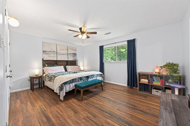 20586 Split Oak Drive, New Caney, TX 77357