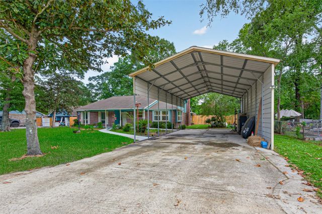 20586 Split Oak Drive, New Caney, TX 77357