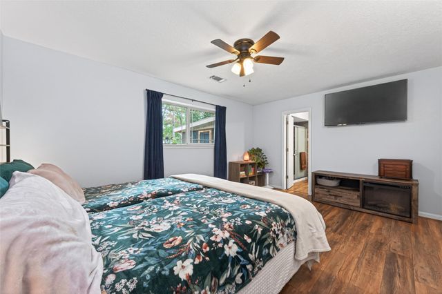 20586 Split Oak Drive, New Caney, TX 77357