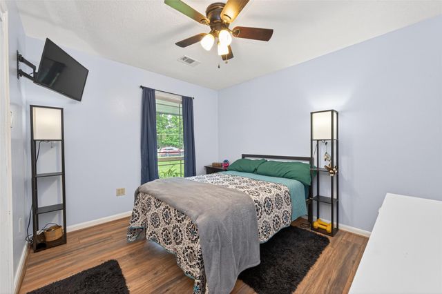 20586 Split Oak Drive, New Caney, TX 77357