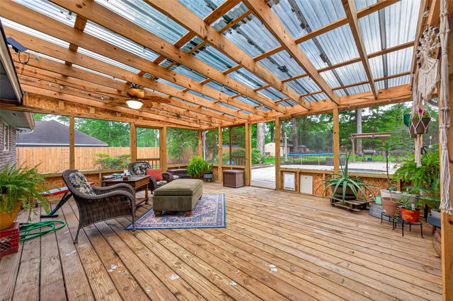 20586 Split Oak Drive, New Caney, TX 77357