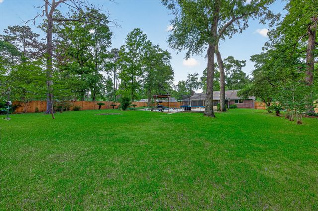 20586 Split Oak Drive, New Caney, TX 77357