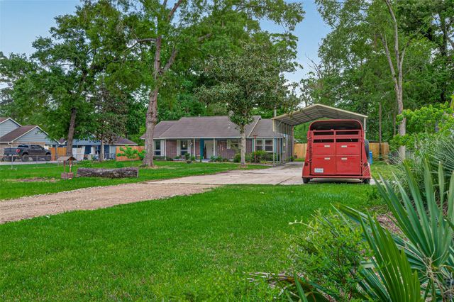 20586 Split Oak Drive, New Caney, TX 77357