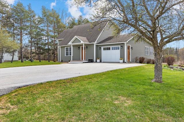 6 Vivian Lane, St. Albans Town, VT 05478