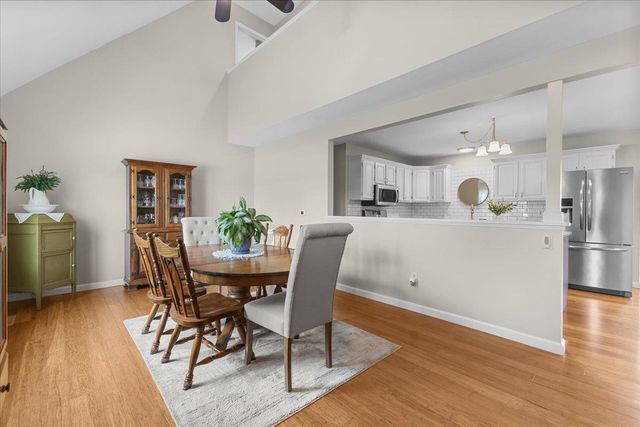 6 Vivian Lane, St. Albans Town, VT 05478