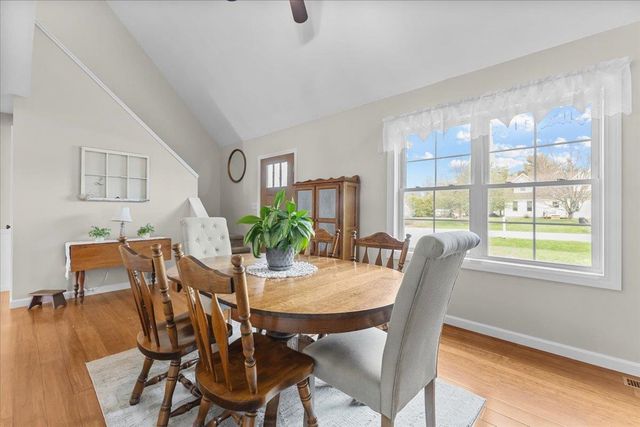 6 Vivian Lane, St. Albans Town, VT 05478