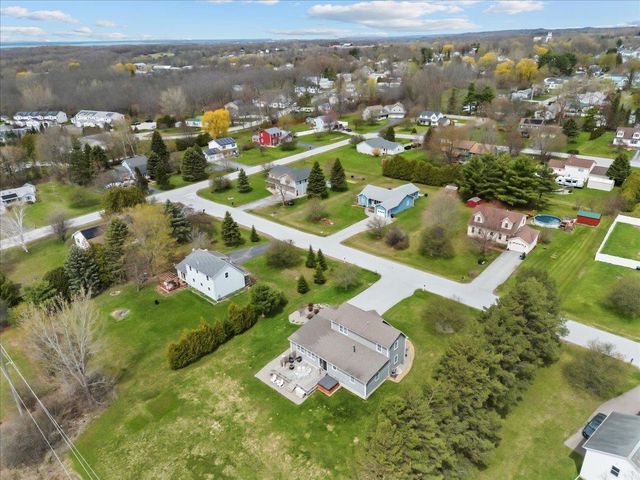 6 Vivian Lane, St. Albans Town, VT 05478