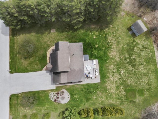 6 Vivian Lane, St. Albans Town, VT 05478