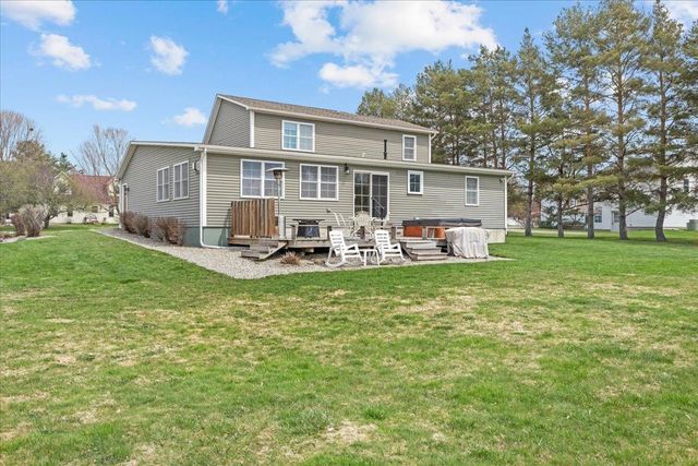 6 Vivian Lane, St. Albans Town, VT 05478