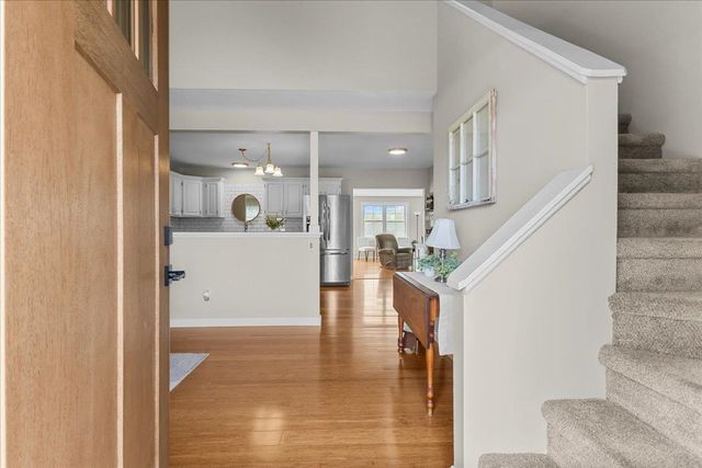 6 Vivian Lane, St. Albans Town, VT 05478