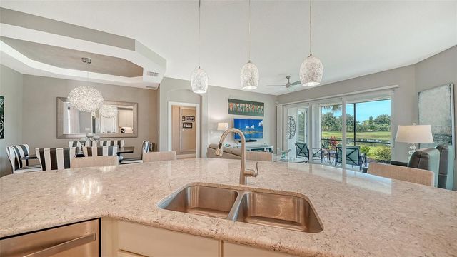 7552 DIVOT LOOP, Bradenton, FL 34202