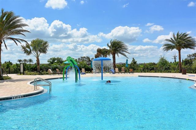 7552 DIVOT LOOP, Bradenton, FL 34202