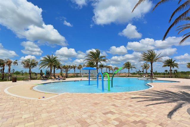 7552 DIVOT LOOP, Bradenton, FL 34202