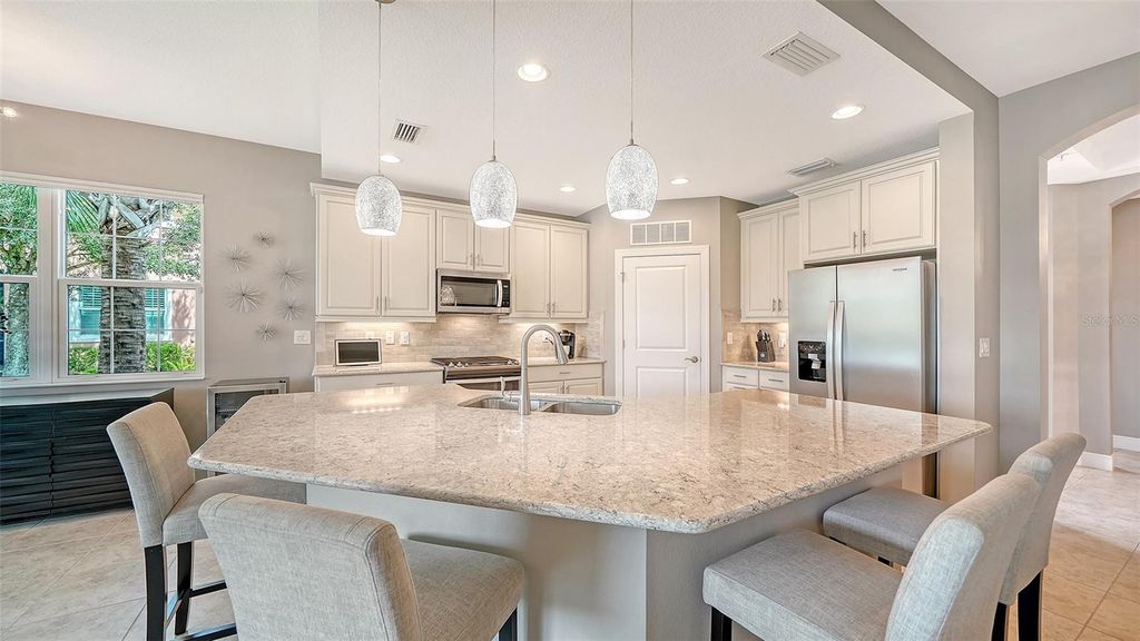 Image 23 of property listing at 7552 DIVOT LOOP, Bradenton, FL 34202