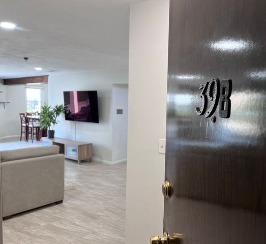 39 Christopher B, Stoughton, MA 02072