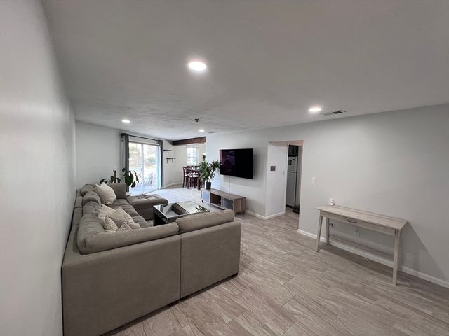 39 Christopher B, Stoughton, MA 02072