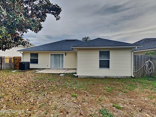 2450 CREEKFRONT Drive, Green Cove Springs, FL 32043