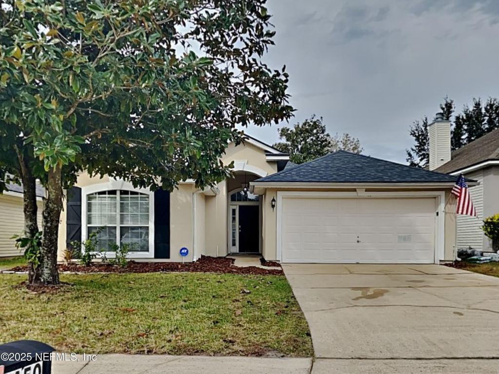 2450 CREEKFRONT Drive, Green Cove Springs, FL 32043