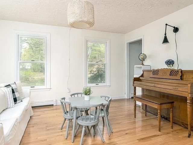 3 Scott Rd, Littleton, MA 01460