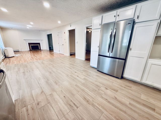 3 Scott Rd, Littleton, MA 01460