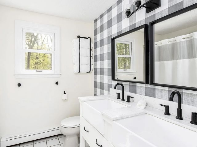 3 Scott Rd, Littleton, MA 01460