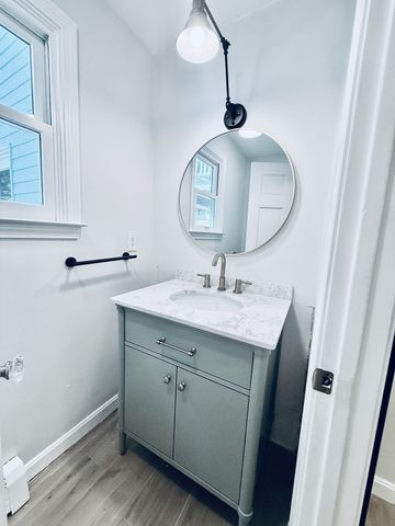3 Scott Rd, Littleton, MA 01460