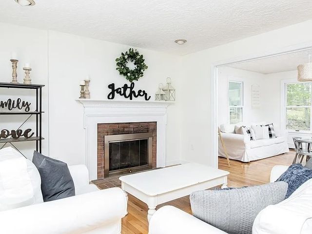 3 Scott Rd, Littleton, MA 01460
