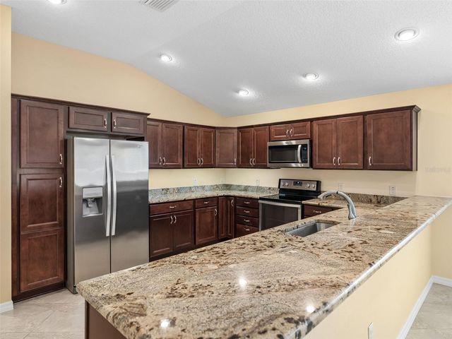 2877 FEUSTEL AVENUE, The Villages, FL 32163