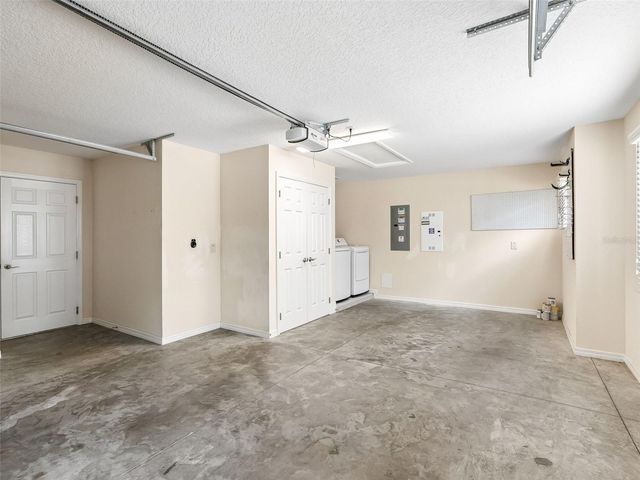 2877 FEUSTEL AVENUE, The Villages, FL 32163
