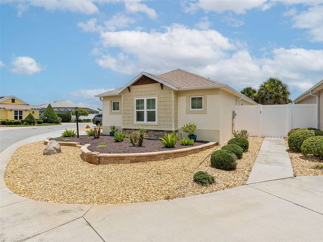 2877 FEUSTEL AVENUE, The Villages, FL 32163