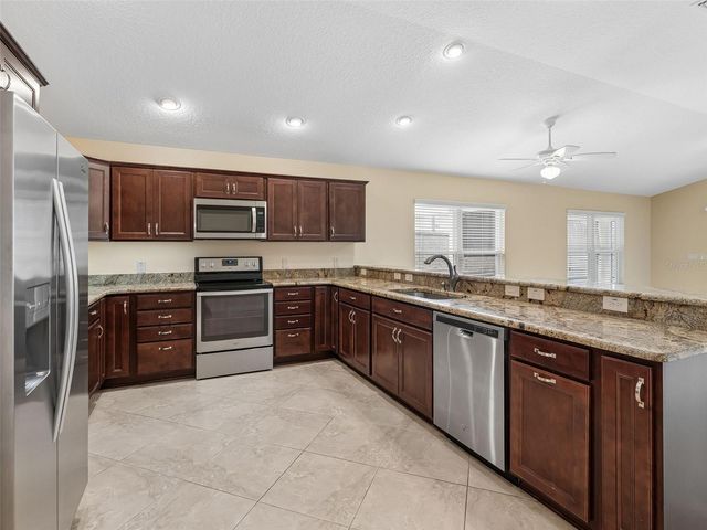 2877 FEUSTEL AVENUE, The Villages, FL 32163