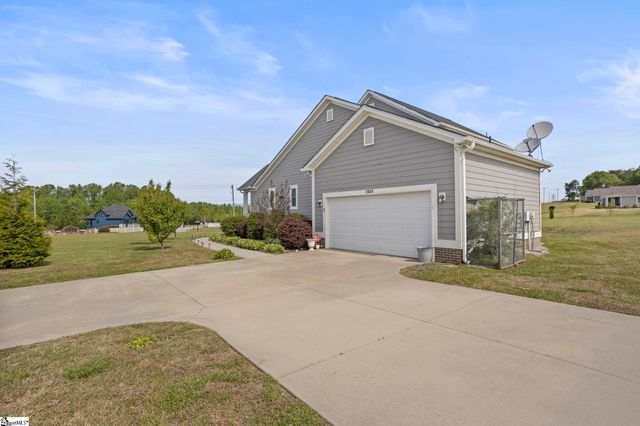 2045 Holly Springs Road, Inman, SC 29349