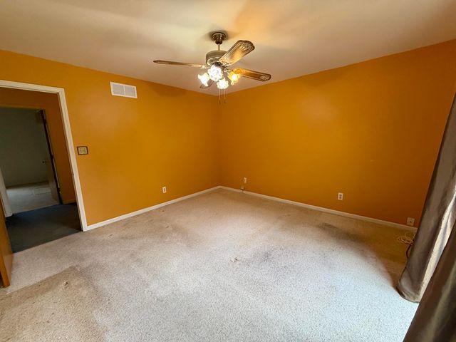 27420 Milton Avenue, Warren, MI 48092