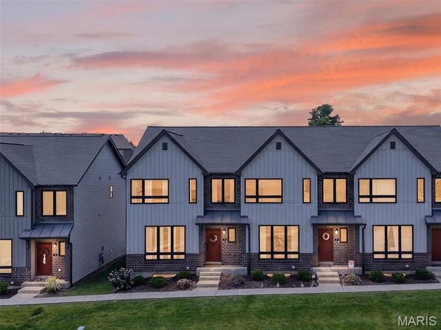 13 Aubrey Place, St Charles, MO 63303