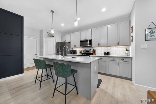 13 Aubrey Place, St Charles, MO 63303