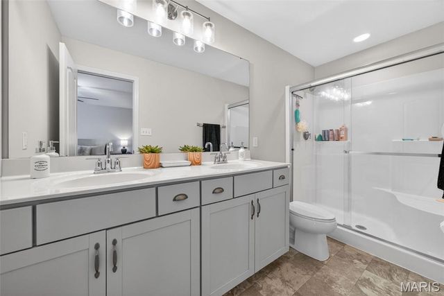 13 Aubrey Place, St Charles, MO 63303