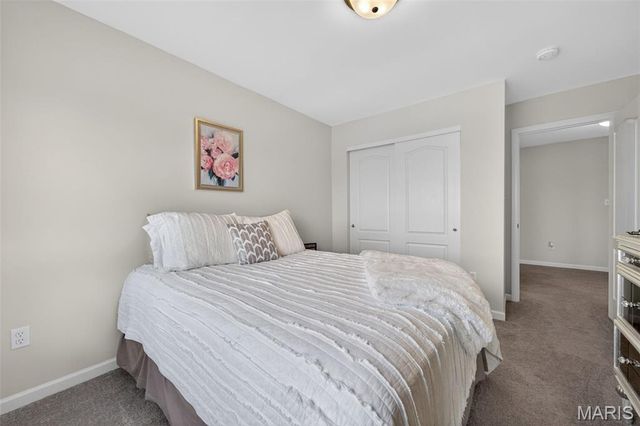 13 Aubrey Place, St Charles, MO 63303