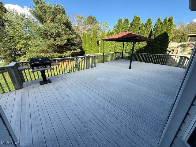 1223 Bimeler Street NE, Bolivar, OH 44612