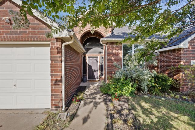 1114 Pheasant Drive, Midlothian, TX 76065