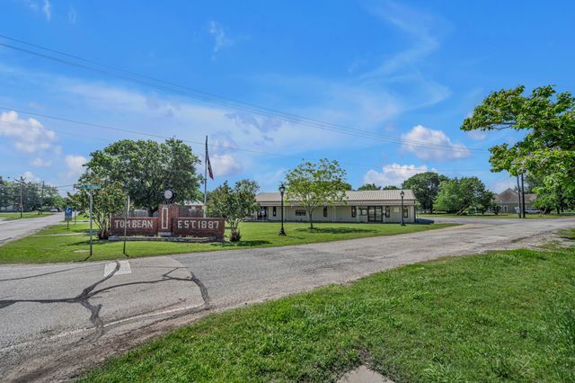 209 S Britton Street, Tom Bean, TX 75489