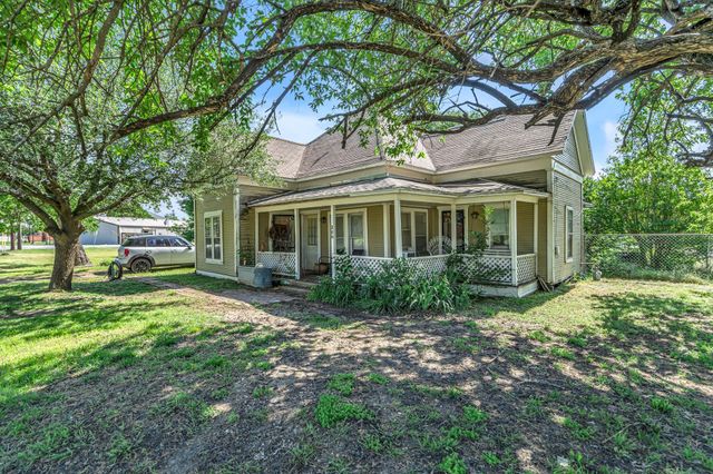 209 S Britton Street, Tom Bean, TX 75489