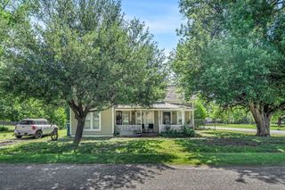 209 S Britton Street, Tom Bean, TX 75489