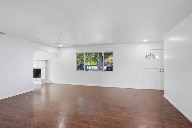 3010 Lester Rd, Denair, CA 95316