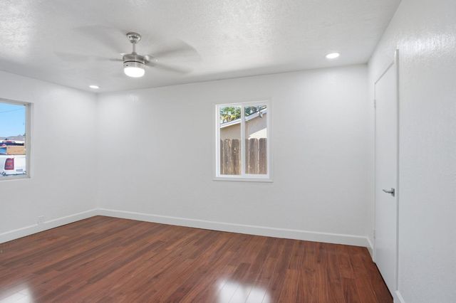 3010 Lester Rd, Denair, CA 95316