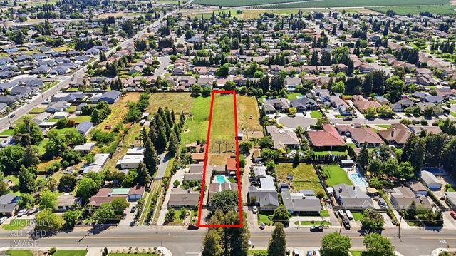 3010 Lester Rd, Denair, CA 95316
